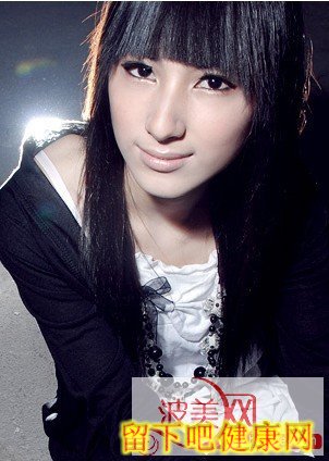 身材瘦弱的女性如何丰胸？
