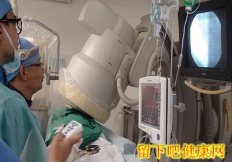 简述我国冠脉介入治疗的发展和当前的主要问题